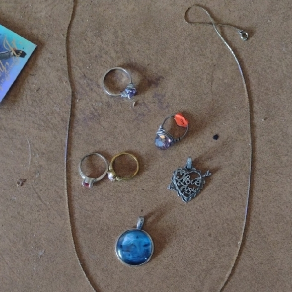 Silver and Blue Pendant Necklace and Ring Set - Picture 1 of 4